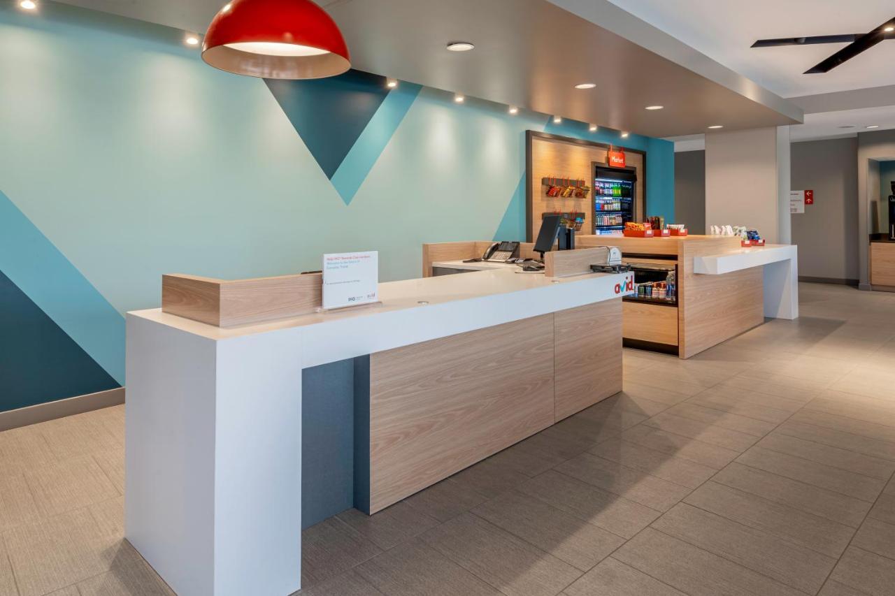 Avid Hotels Milwaukee West - Waukesha By Ihg Pewaukee Exterior foto